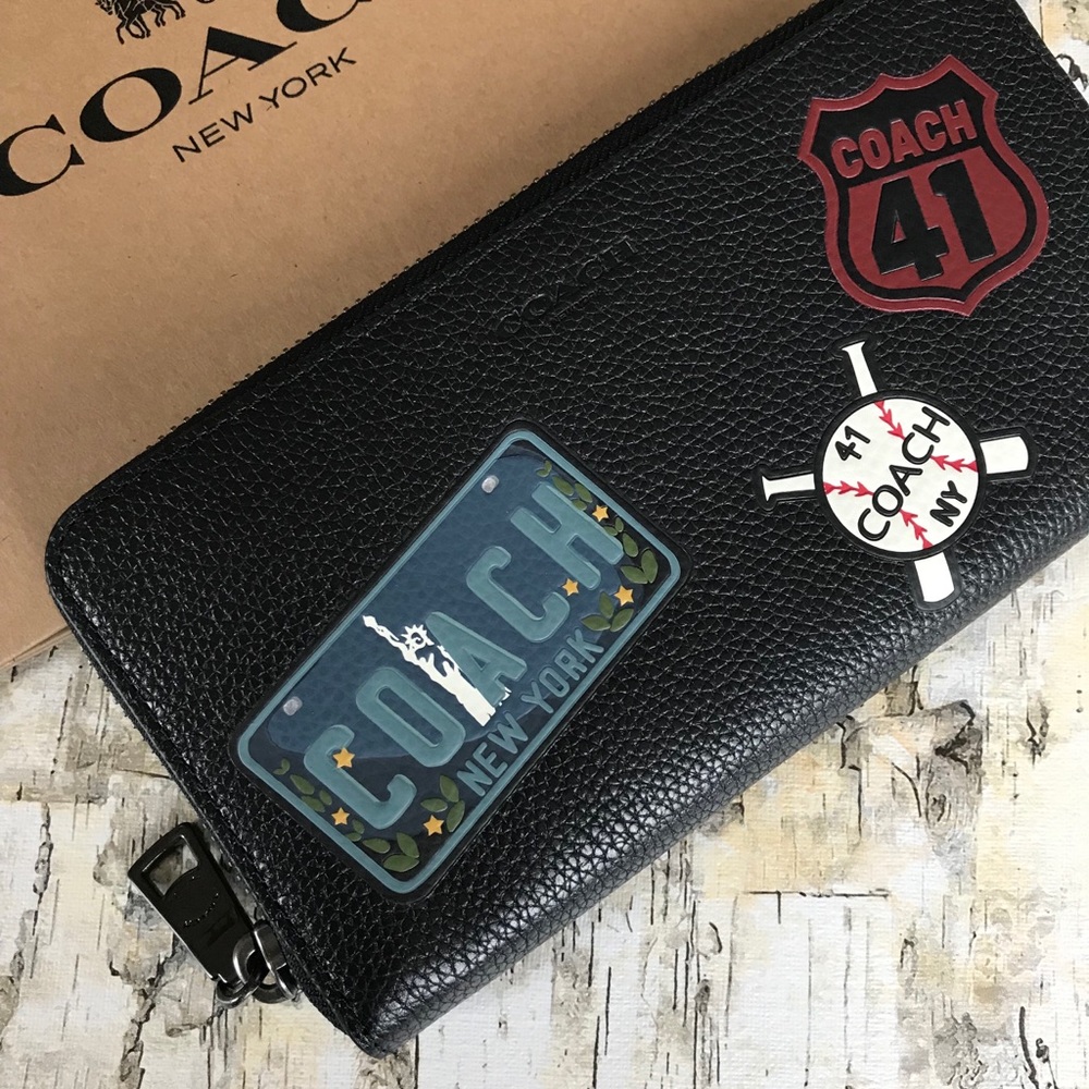 Coach black accordion wallet - Picture 2 of 5